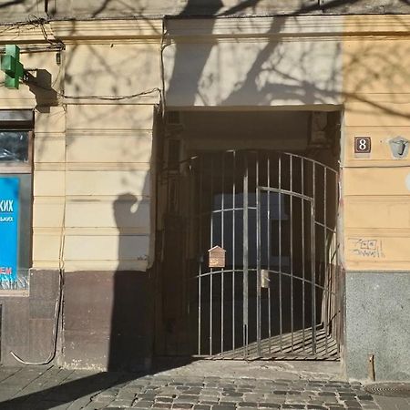 Apartment On The Center Of Lviv Buitenkant foto